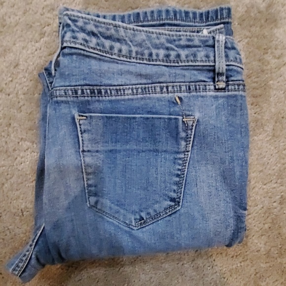 Jeans - Picture 3 of 4